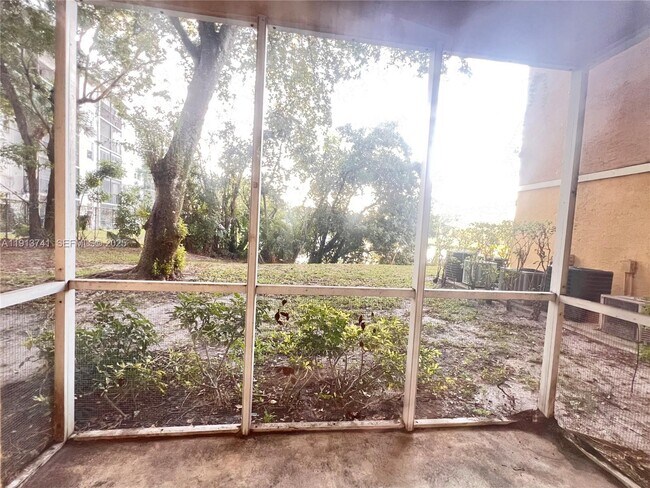 Building Photo - 4055 W McNab Rd