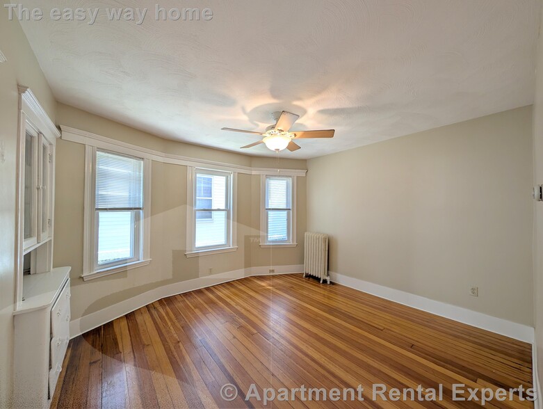 Building Photo - 81 Conwell Ave