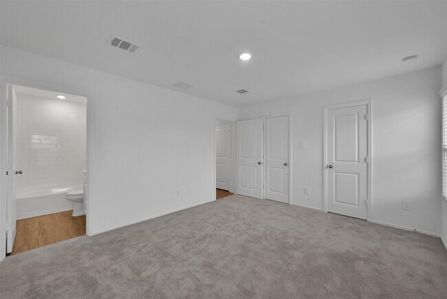 Building Photo - 533 Brook Terrance Ln