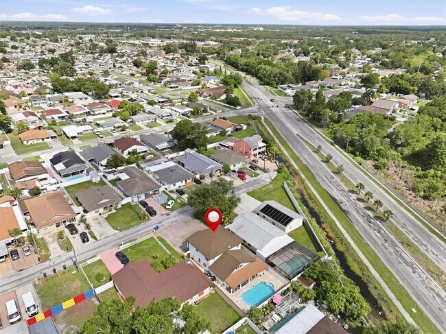 Building Photo - 6611 N Hale Ave