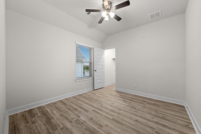Building Photo - 32962 Franklin Brooks Dr