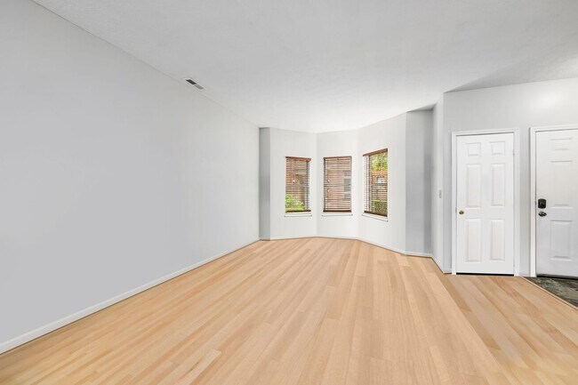 Building Photo - 46 Victorian Gate Wy