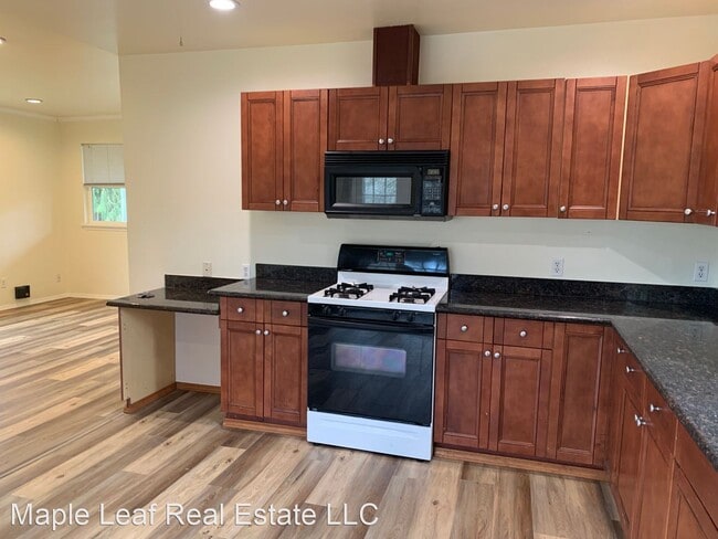 Building Photo - 2 br, 1 bath House - 4224 42nd Ave S