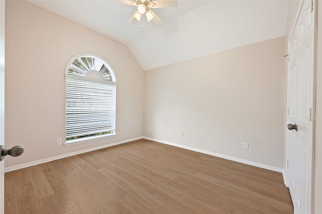 Building Photo - 17703 Riata Lk Dr
