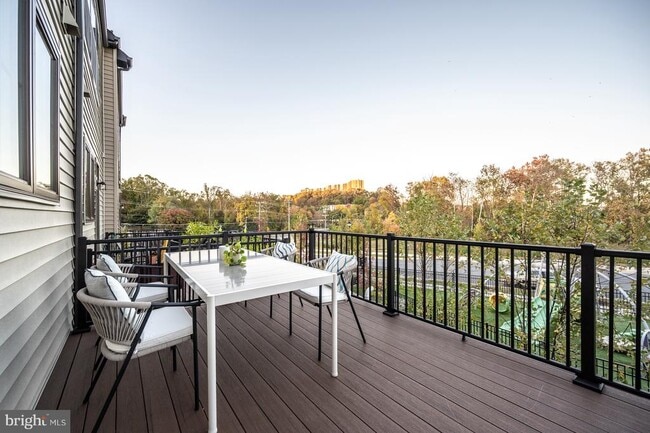 Building Photo - 5509 Valmarana Way