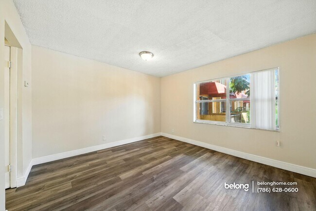 Building Photo - 17901 NW 68th Ave