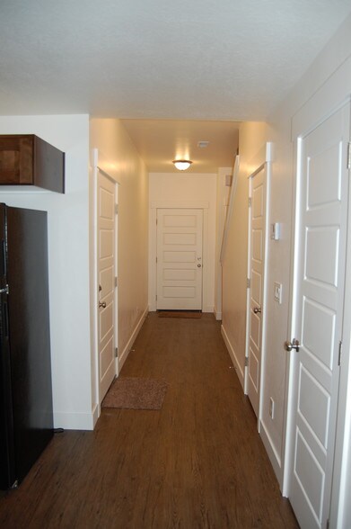 Building Photo - 132 N 100 W