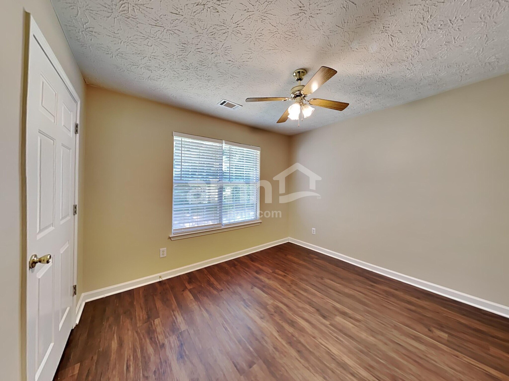 Building Photo - 1215 Wilkes Crest Dr