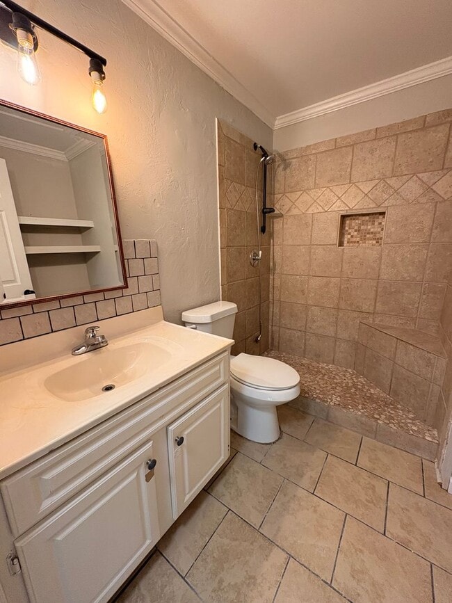 Building Photo - Spacious 3-Bedroom Ranch Home in Thomasville