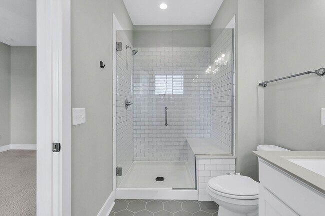 Building Photo - Charming Charleston Home in the Heart of M...