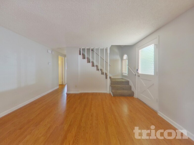 Building Photo - 3670 Renee Way