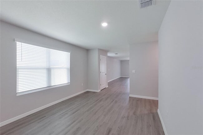 Building Photo - 8700 SW 43rd Ter