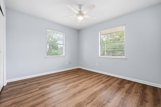 Building Photo - 120 Dyer St