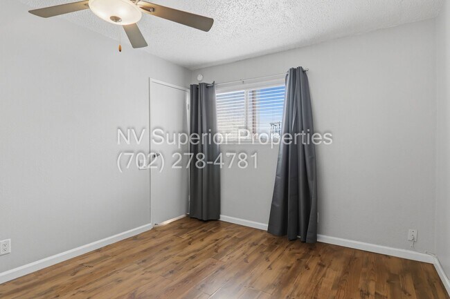 Building Photo - 2274 E Desert Inn Rd