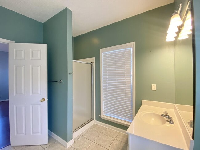 Building Photo - 42 Westminster Pl