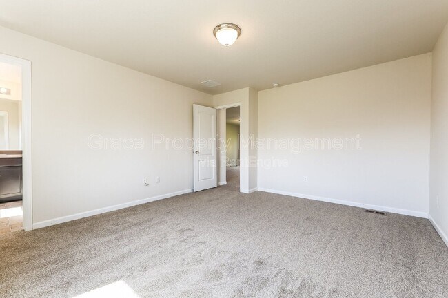 Building Photo - 9760 Memphis St