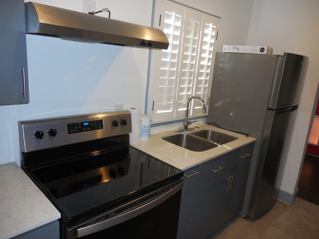 Building Photo - 3704 Bliss Ave