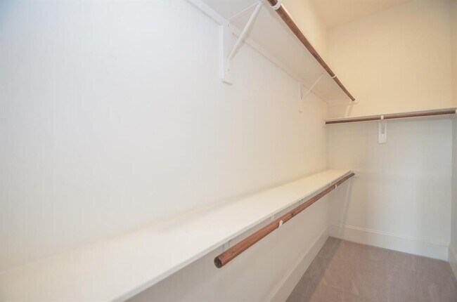 Building Photo - 4609 Nett St