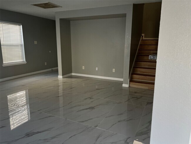 Building Photo - 2706 Piney Lake Ct