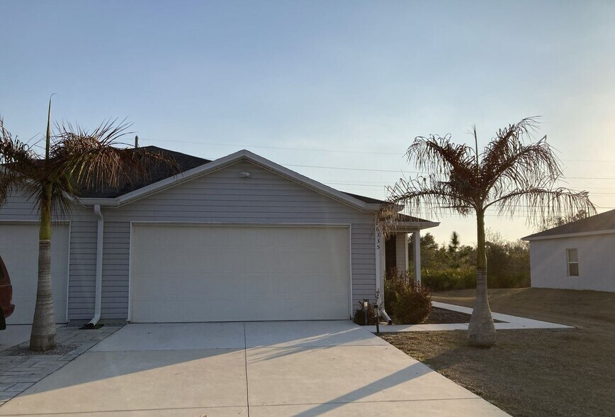 Building Photo - 26335 Explorer Rd