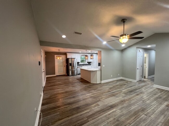 Building Photo - Available April!