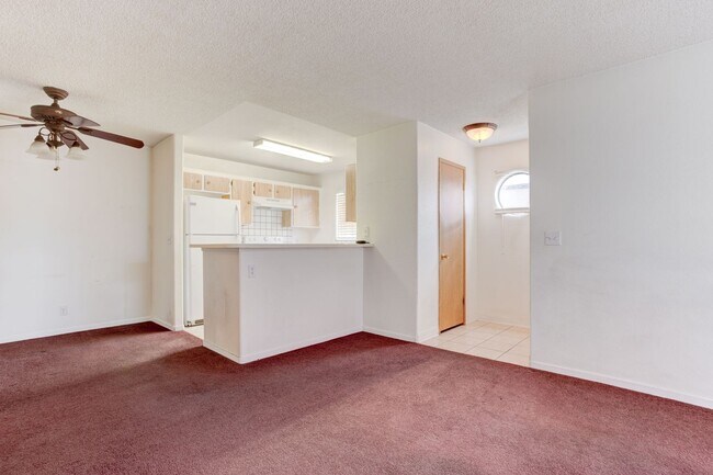 Building Photo - 2975 Juniper Hills Blvd