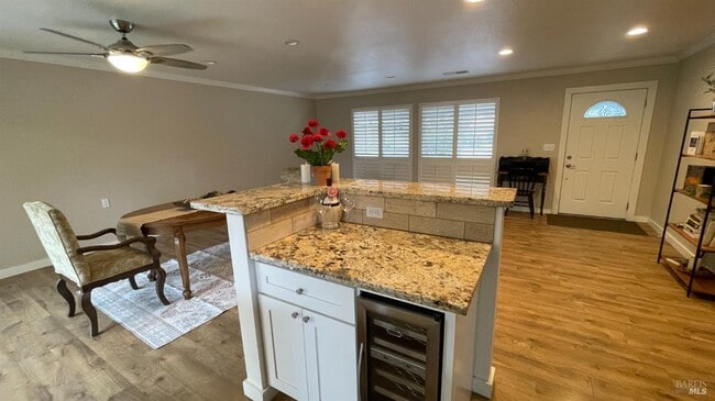 Building Photo - 2 Fallgreen Ct