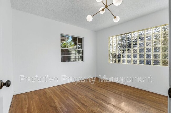 Building Photo - 612 Marie Ave