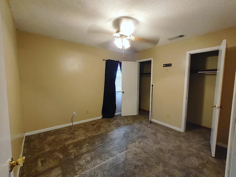 Building Photo - 4780 Pontchartrain Dr