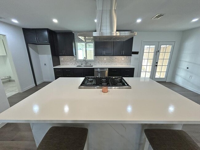 Building Photo - 16101 Ash St