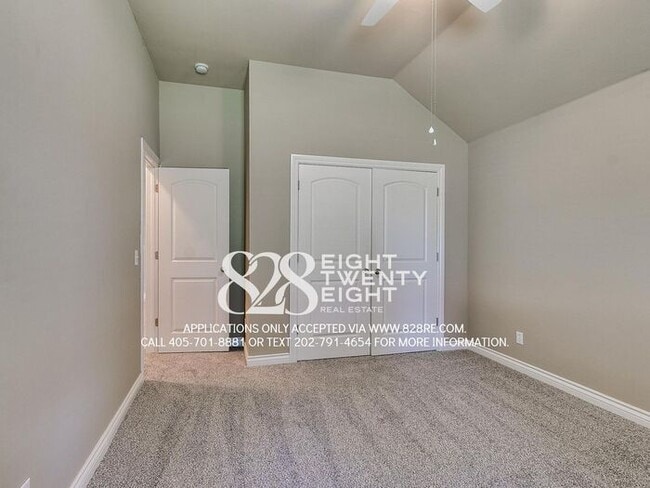 Building Photo - Roommates Not Working Out? 4 Bed/2 Bath Home Near OU Campus Available NOW! (Not Preleasing for 2027)