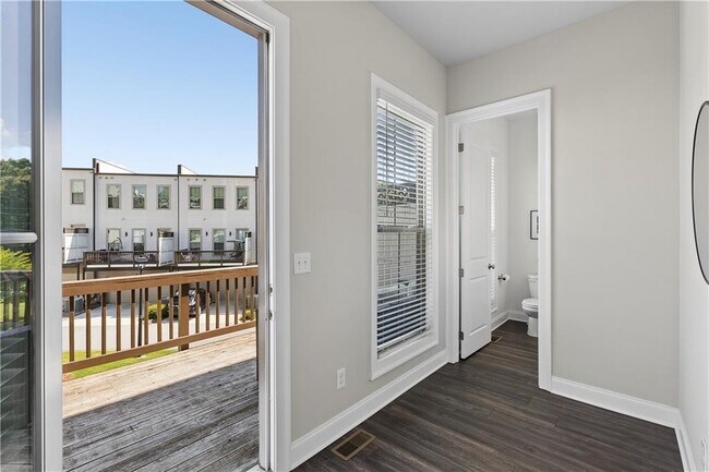 Building Photo - 857 Constellation Dr