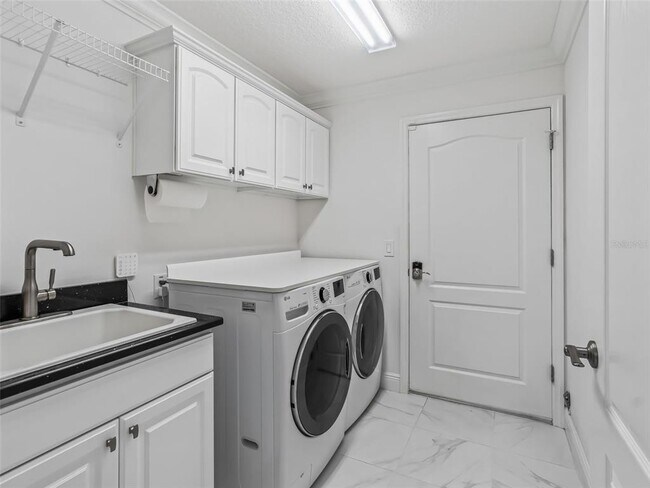 Building Photo - 3556 Mistletoe Ct