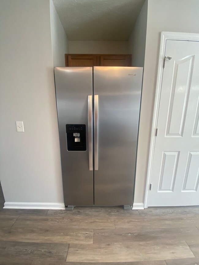 Building Photo - Charming 3 Bed 2 Bath Home In Murfreesboro