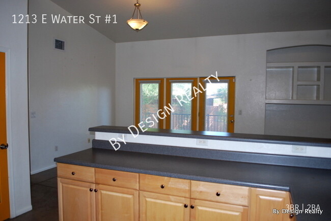 Building Photo - 1213 E Water St