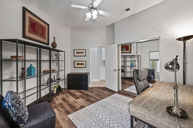 Building Photo - 105 N Kavenish Dr