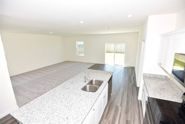 Building Photo - 21654 Cottage Ln