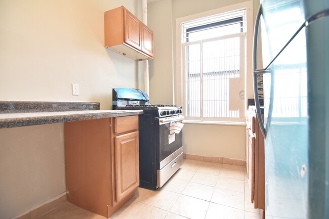 Building Photo - 772 St Nicholas Ave