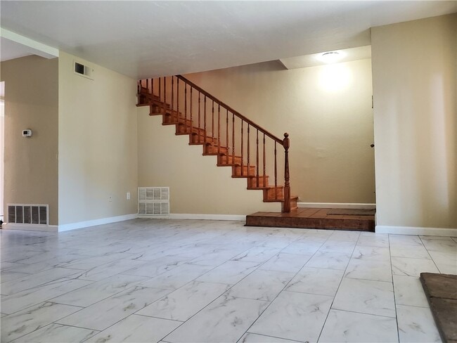 Building Photo - 16584 Lorelei Ln