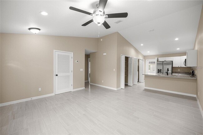 Building Photo - 5795 NW 11th Pl