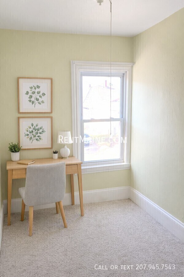 Building Photo - 92 Fling St