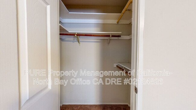 Building Photo - 7500 Bridgit Dr