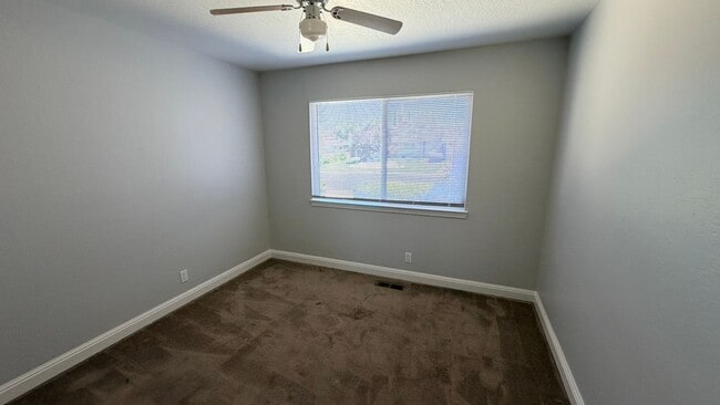 Building Photo - 5308 Lightwood Dr