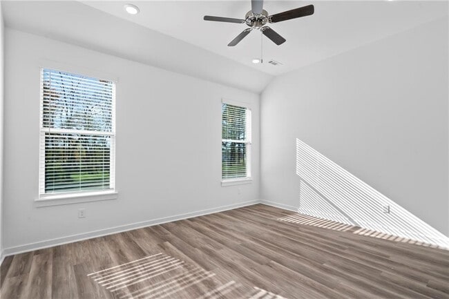 Building Photo - 300 N Yona Ln