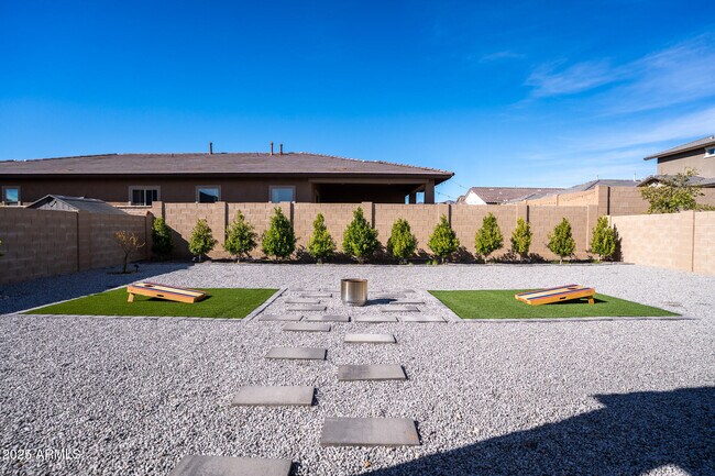 Building Photo - 4368 N Pioneer Dr