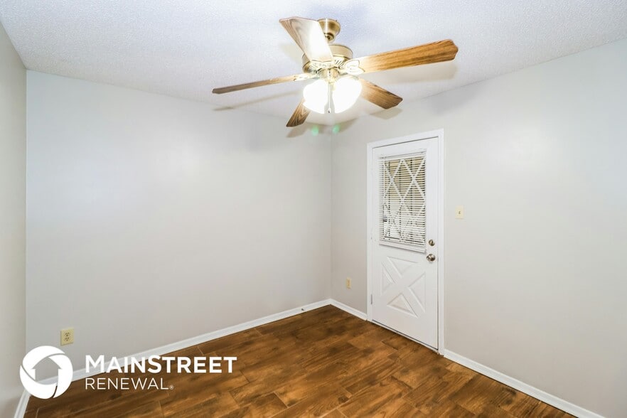 Building Photo - 2145 Bobolink Trail