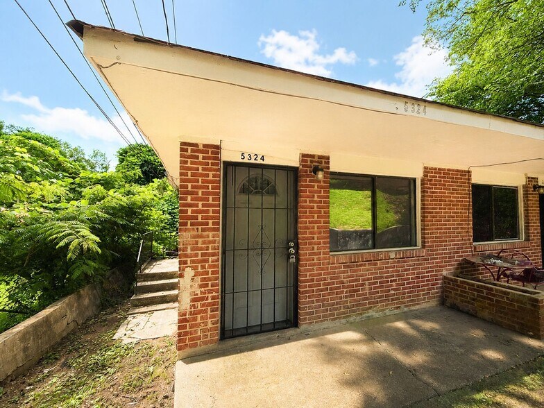 Building Photo - 5326 Slayton Ave