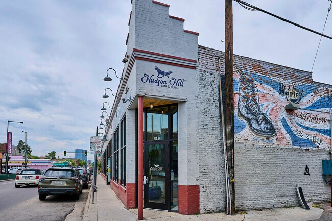 Building Photo - 1351 N Washington St