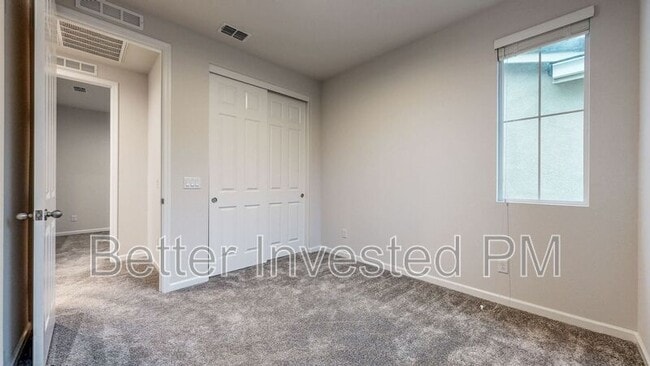 Building Photo - 2039 Karen Pl