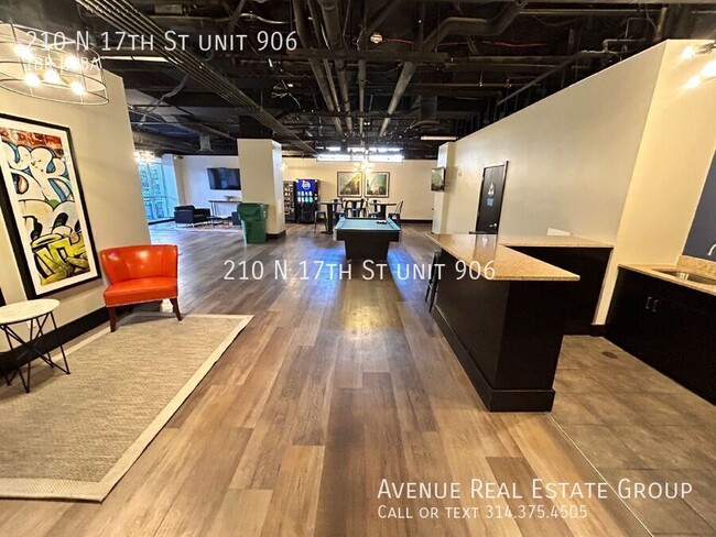 Building Photo - Modern 1-Bedroom Condo in Downtown St. Lou...